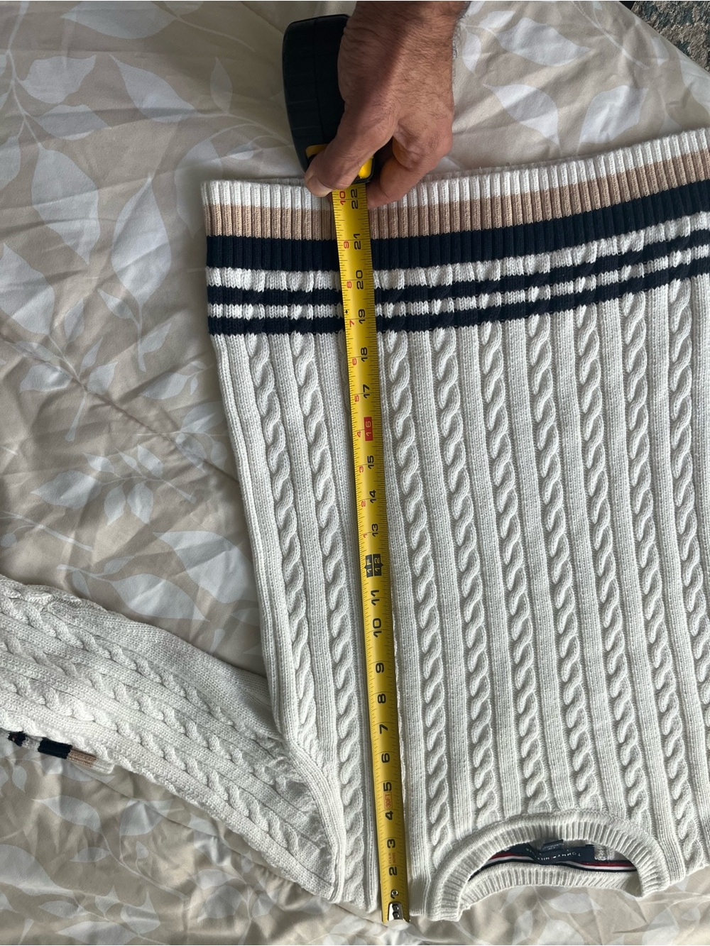 Tommy Hilfiger White Cable Knit Crewneck Sweater with Navy & Tan Stripes - Picture 4 of 6